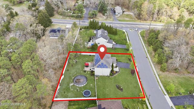 4 Firenze Road, Jackson, NJ 08527