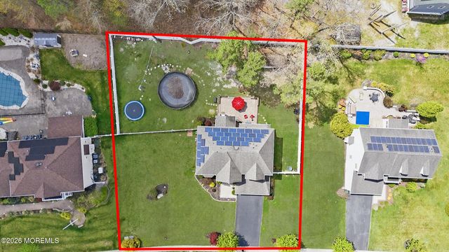 4 Firenze Road, Jackson, NJ 08527