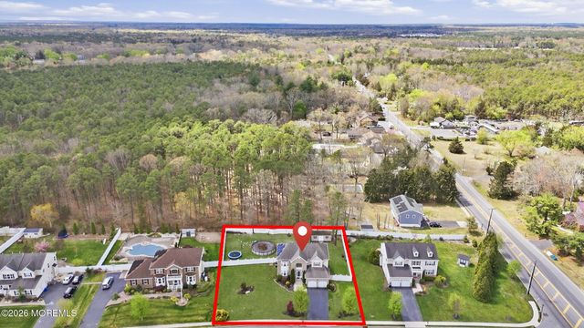 4 Firenze Road, Jackson, NJ 08527