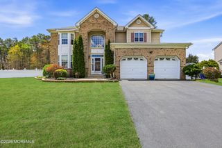 4 Firenze Road, Jackson, NJ 08527