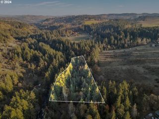 Off of Crooked Finge Rd, Scotts Mills, OR 97375