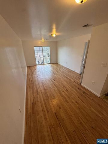 59 4th Street, Paterson, NJ 07522