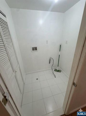 59 4th Street, Paterson, NJ 07522