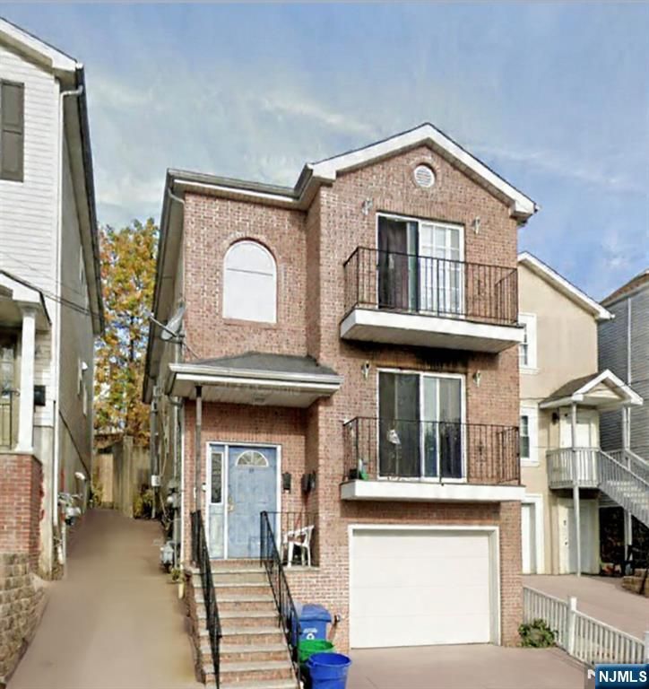 59 4th Street, Paterson, NJ 07522