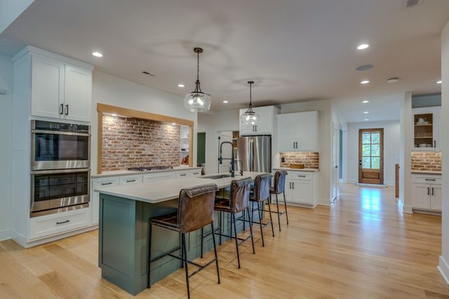 564 Mt Olive Cemetery Rd, Lynnville, TN 38472