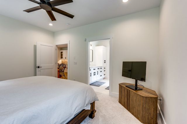 564 Mt Olive Cemetery Rd, Lynnville, TN 38472