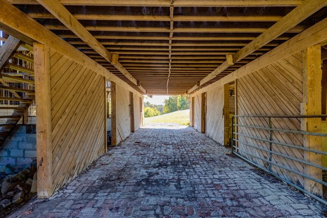 564 Mt Olive Cemetery Rd, Lynnville, TN 38472