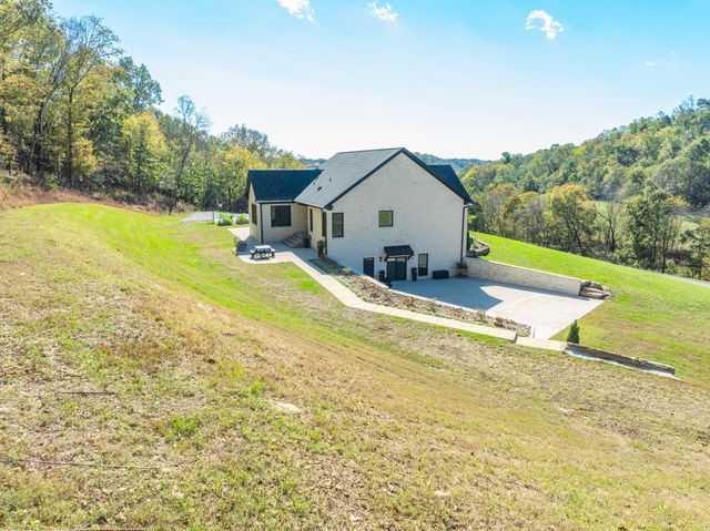 564 Mt Olive Cemetery Rd, Lynnville, TN 38472