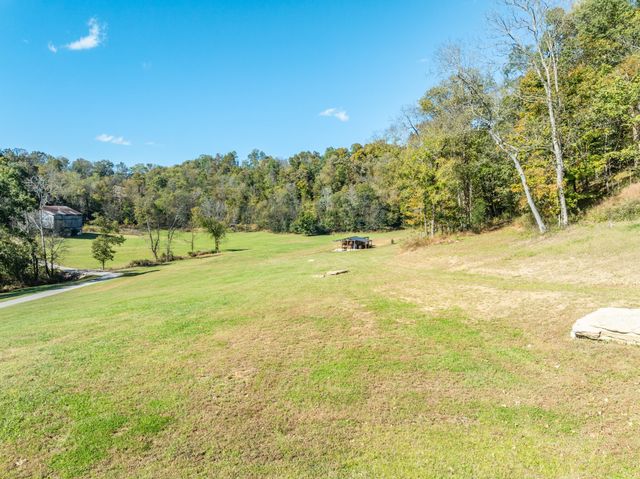 564 Mt Olive Cemetery Rd, Lynnville, TN 38472