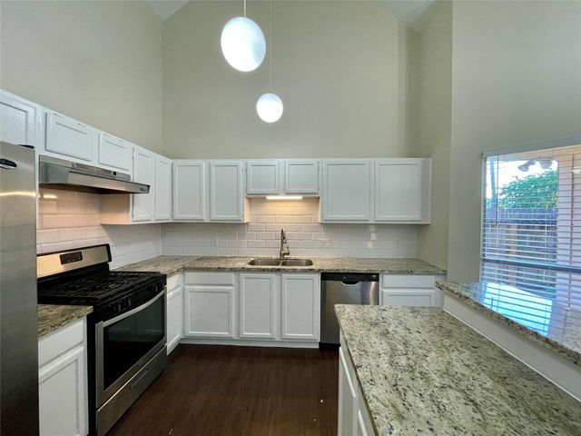 6619 Pleasant Stream Drive, Katy, TX 77449