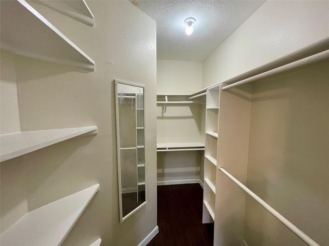 6619 Pleasant Stream Drive, Katy, TX 77449