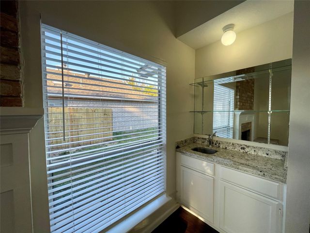 6619 Pleasant Stream Drive, Katy, TX 77449