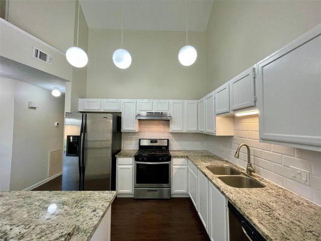 6619 Pleasant Stream Drive, Katy, TX 77449