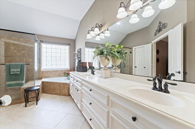 3721 Poets Court, Montgomery, TX 77356