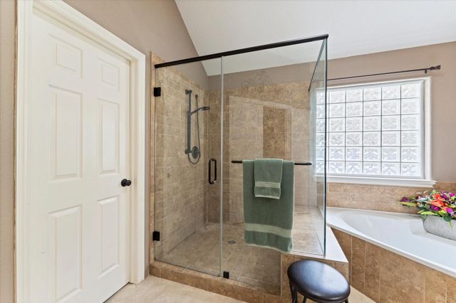 3721 Poets Court, Montgomery, TX 77356