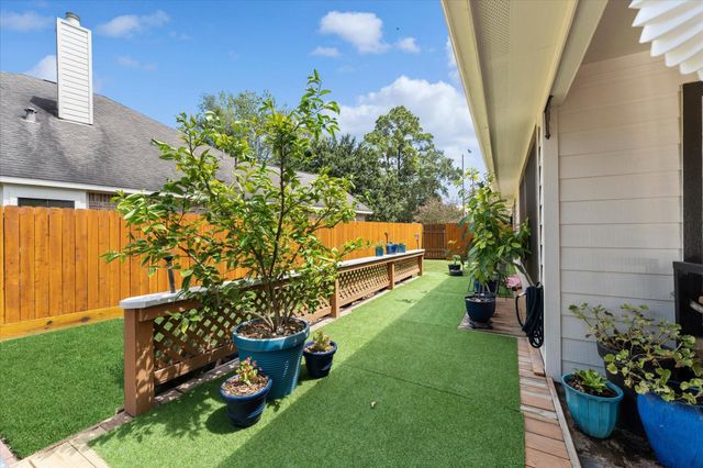 3721 Poets Court, Montgomery, TX 77356