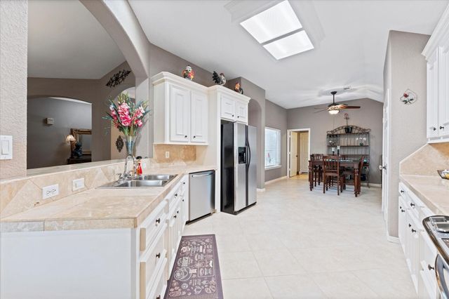 3721 Poets Court, Montgomery, TX 77356
