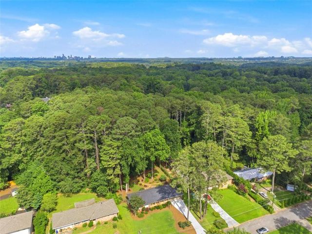 2016 Hollidon Road, Decatur, GA 30033