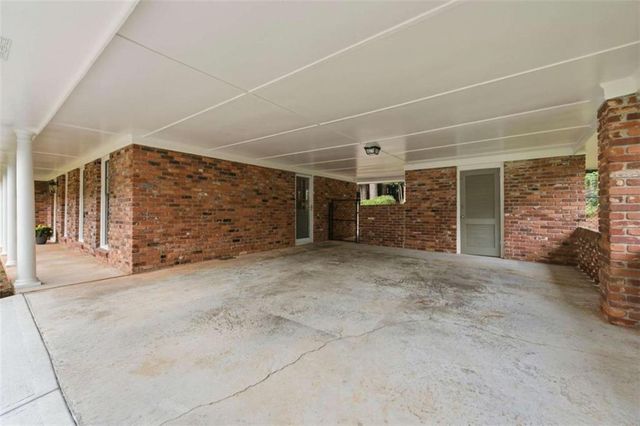 2016 Hollidon Road, Decatur, GA 30033