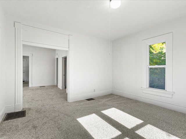 1227 Chestnut Street, Rockford, IL 61102