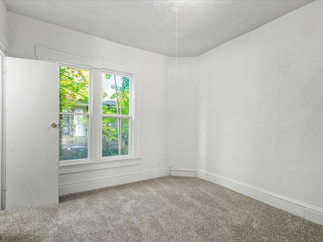 1227 Chestnut Street, Rockford, IL 61102