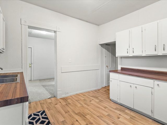 1227 Chestnut Street, Rockford, IL 61102