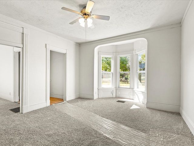 1227 Chestnut Street, Rockford, IL 61102