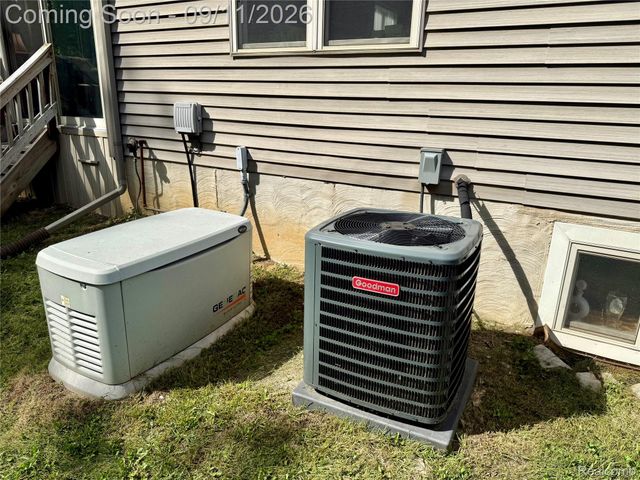 3301 Pine Bluff Court, Oregon Township, MI 48421