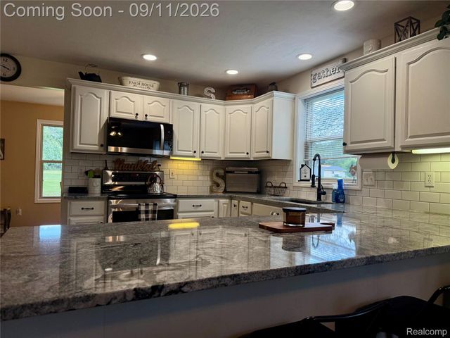 3301 Pine Bluff Court, Oregon Township, MI 48421