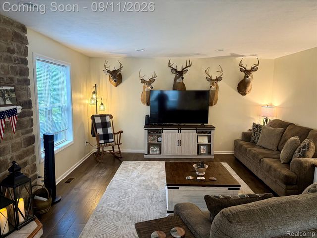 3301 Pine Bluff Court, Oregon Township, MI 48421