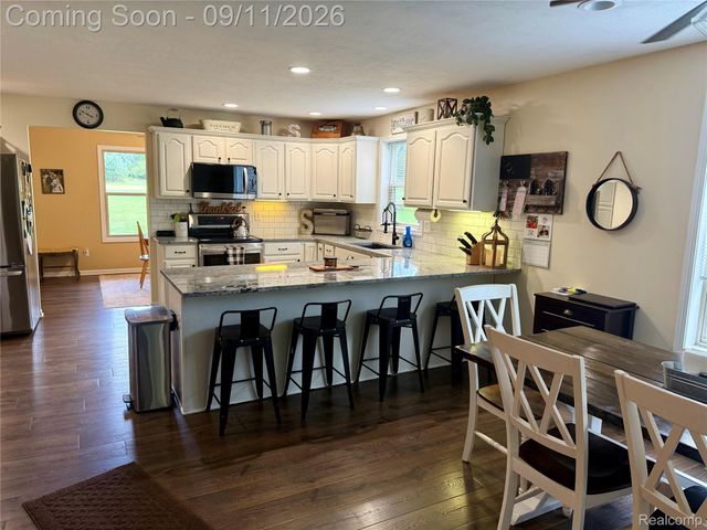 3301 Pine Bluff Court, Oregon Township, MI 48421