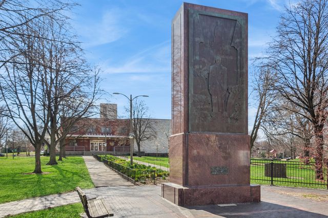 2619 W Agatite Avenue 2B, Chicago, IL 60625