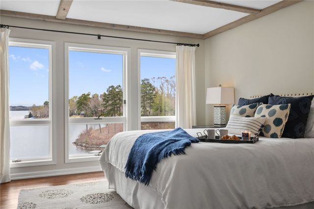 2516 Sugar Valley Road, Seneca, SC 29672