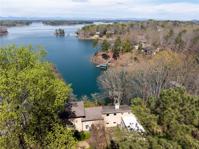 2516 Sugar Valley Road, Seneca, SC 29672