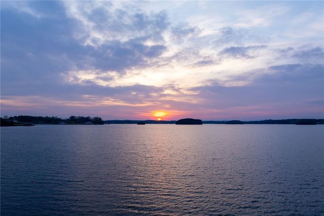 2516 Sugar Valley Road, Seneca, SC 29672