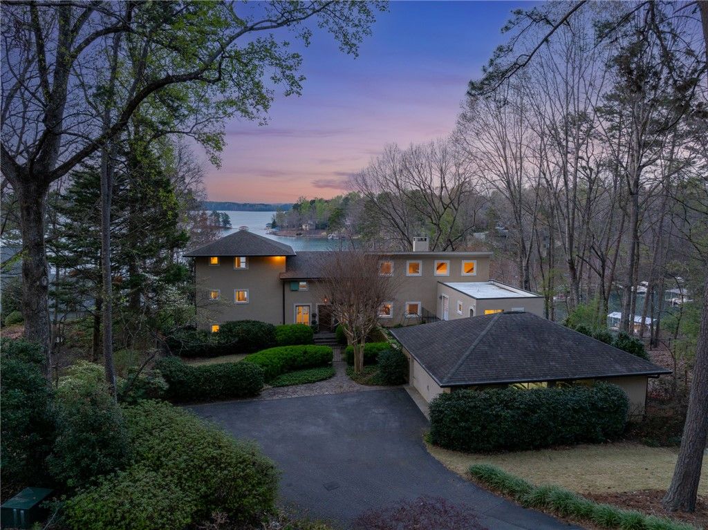 2516 Sugar Valley Road, Seneca, SC 29672