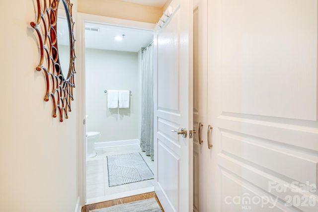 1320 Fillmore Avenue 305, Charlotte, NC 28203