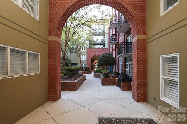 1320 Fillmore Avenue 305, Charlotte, NC 28203