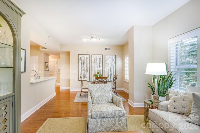 1320 Fillmore Avenue 305, Charlotte, NC 28203