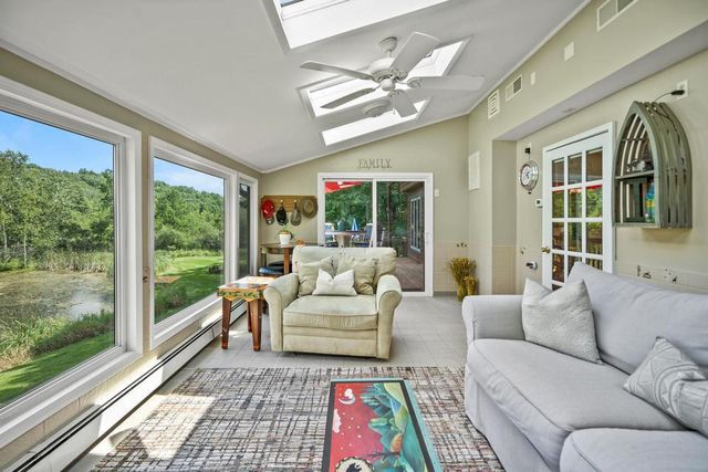 6215 Riesch ROAD, West Bend, WI 53095