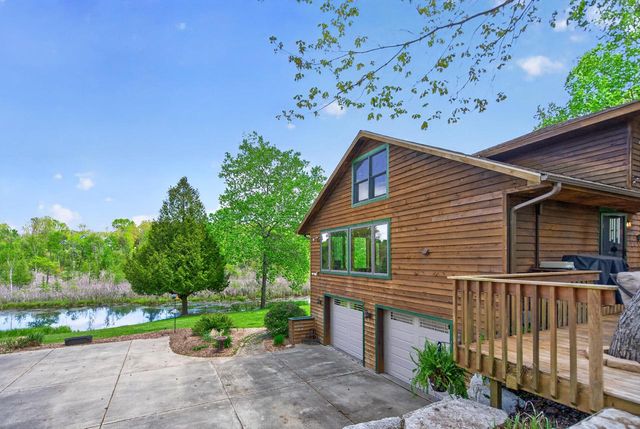 6215 Riesch ROAD, West Bend, WI 53095