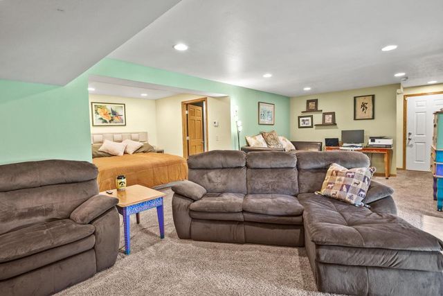 6215 Riesch ROAD, West Bend, WI 53095