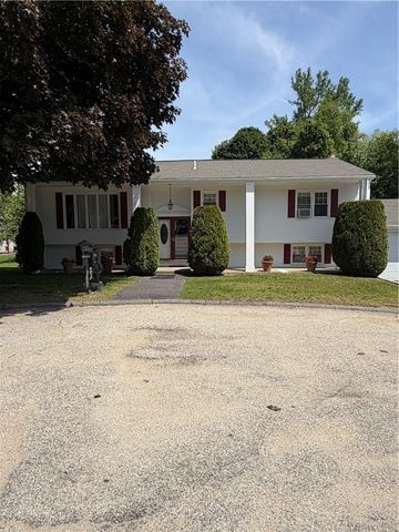 6 Balsam Court, Johnston, RI 02919