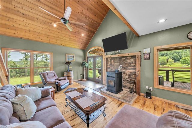 250 Cameron Road, Jasper, TN 37347
