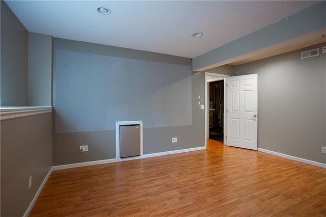 221 N 71st Street, Kansas City, KS 66112