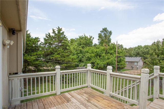 221 N 71st Street, Kansas City, KS 66112