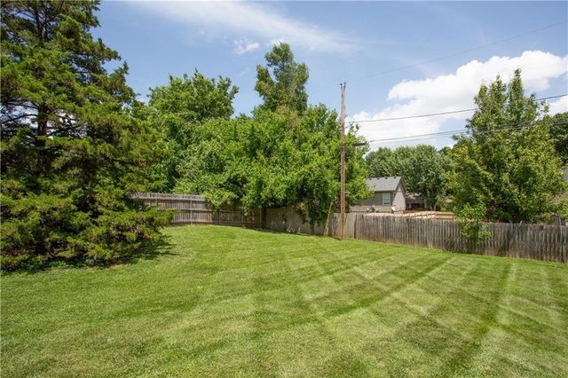 221 N 71st Street, Kansas City, KS 66112