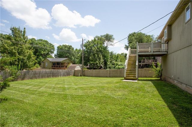 221 N 71st Street, Kansas City, KS 66112