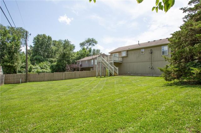 221 N 71st Street, Kansas City, KS 66112
