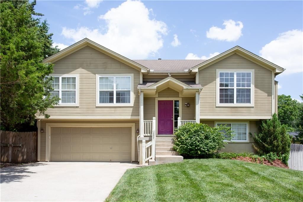 221 N 71st Street, Kansas City, KS 66112